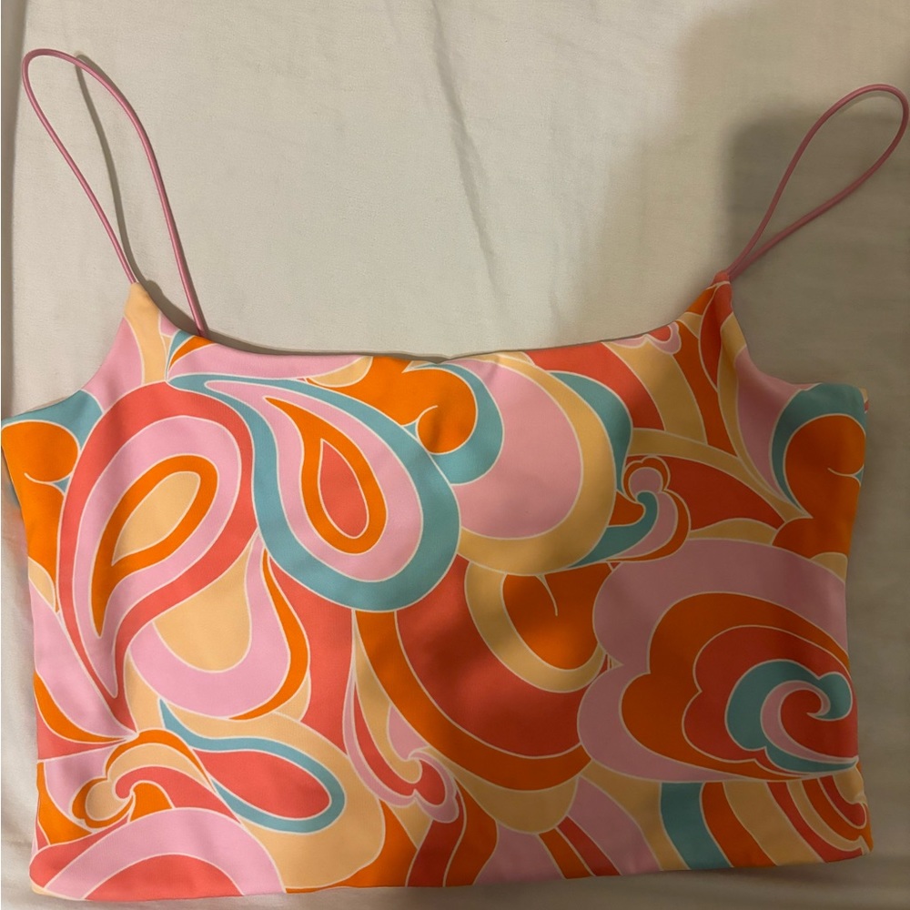 Vibrant patterned tank top!
